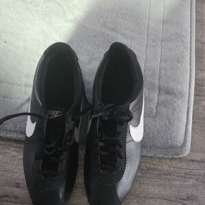 Cortez Youth Nike Black and White Sneakers